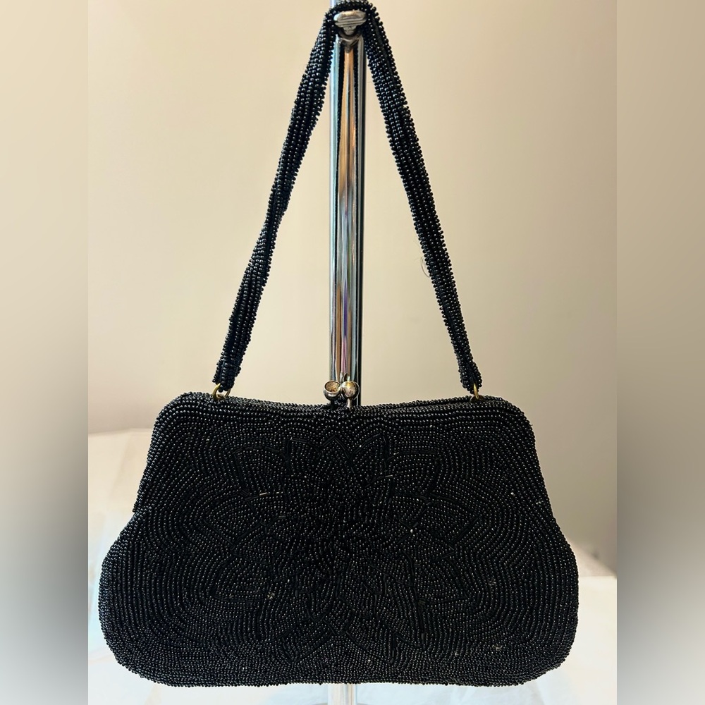 VINTAGE RICHERE by WALBORG 1960’s Japan Glass Beads Kiss Lock Black Clutch